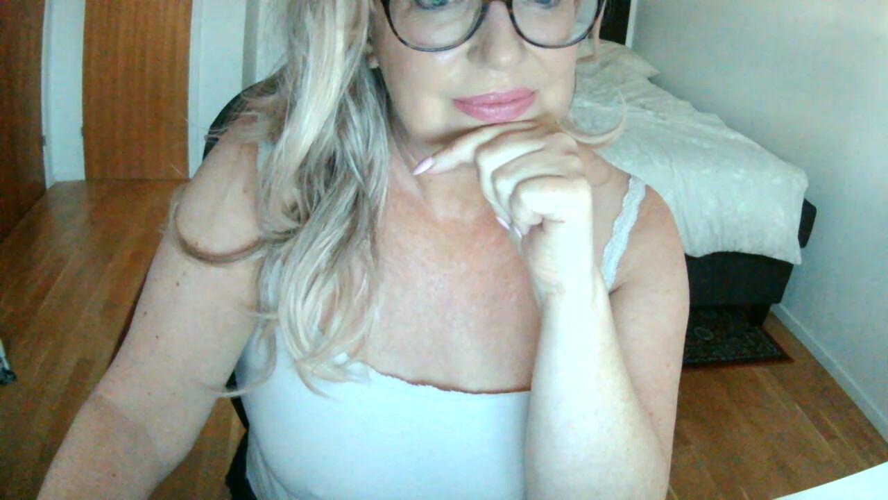 BlondeBridgetx