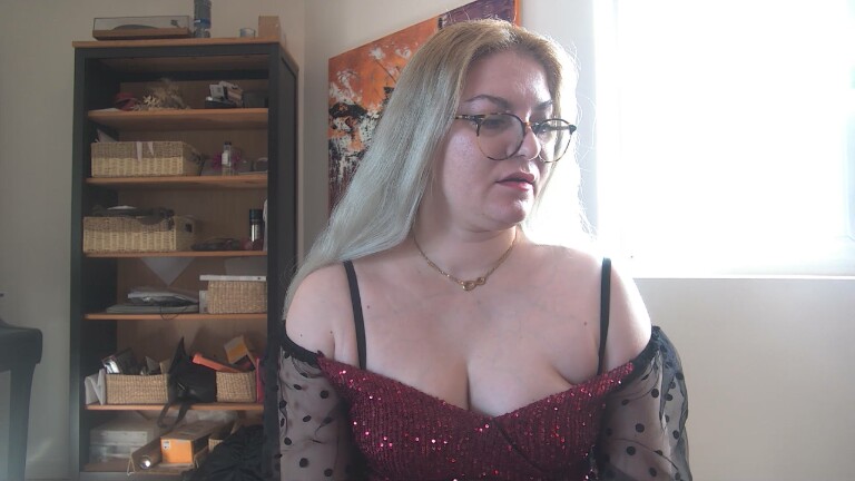 MistressMarlena's Streamate show and profile