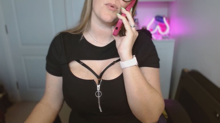 TittieTia19's Streamate show and profile