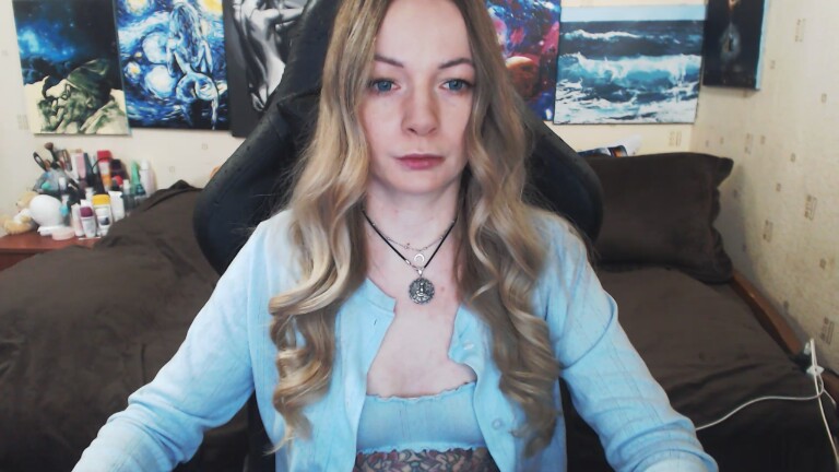 BringingLuck's Streamate show and profile