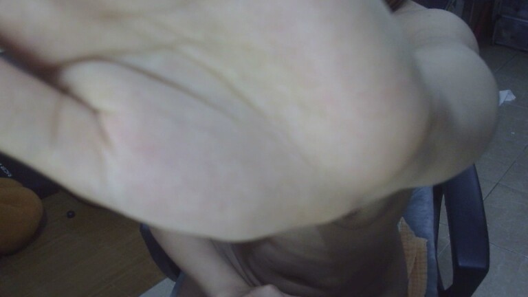 cherrysexysewet's Streamate show and profile